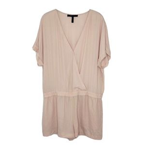 BCBGmaxazria Dusty Pink faux wrap Surplice Chiffon Short Sleeve Romper Sz L